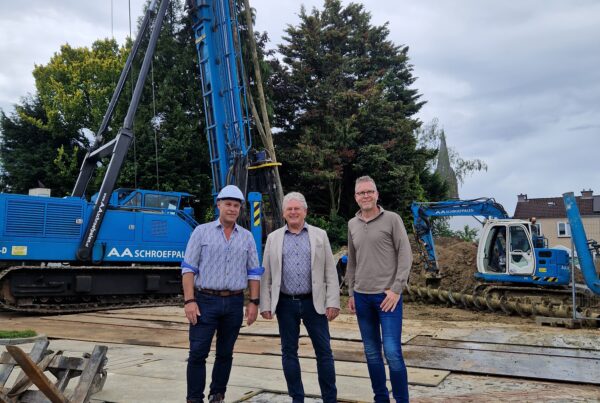 3 mannen op bouwplaats
